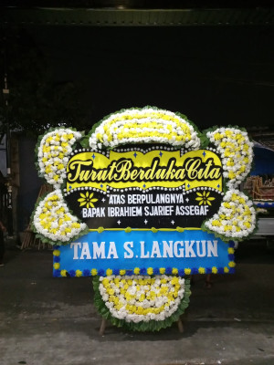 Papan Bunga Duka di Karangwareng